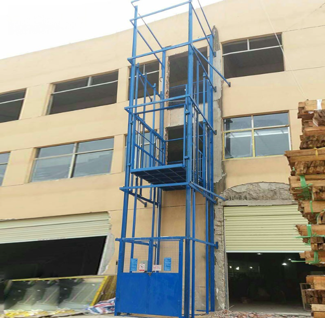 上栗建材厂室外物料提升